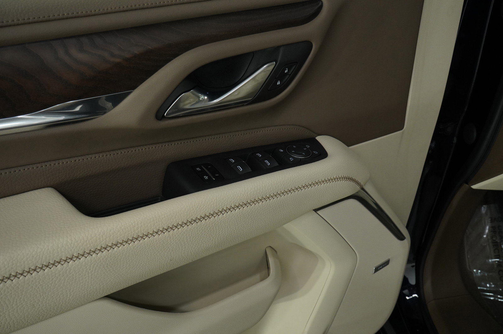 Used 2023 GMC Yukon Denali image 21