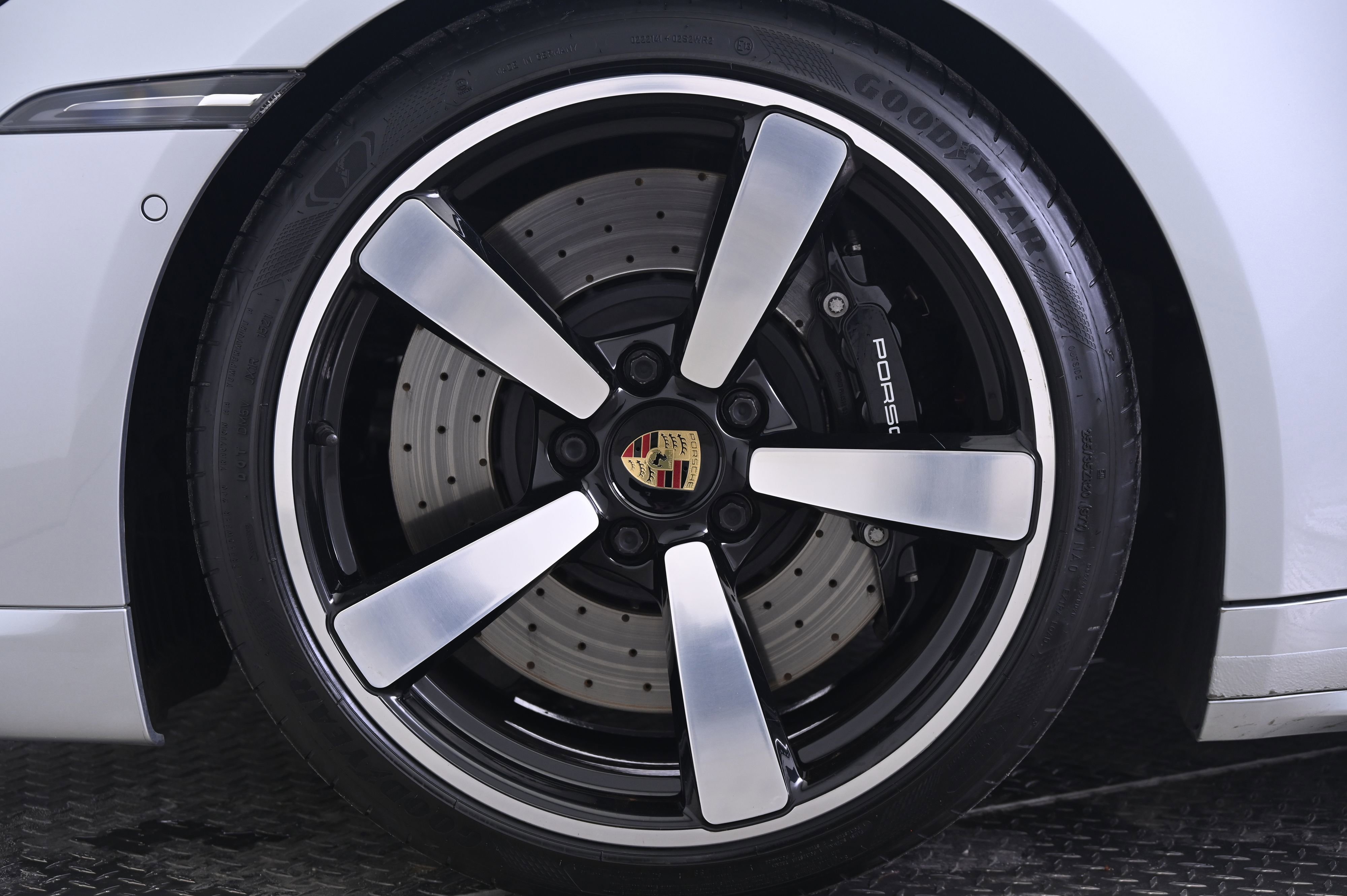 Certified 2022 Porsche 911 Turbo image 14