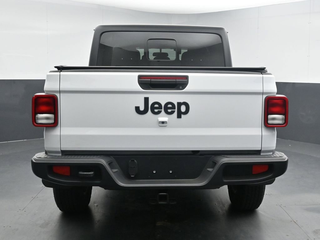 Used 2022 Jeep Gladiator Sport image 8