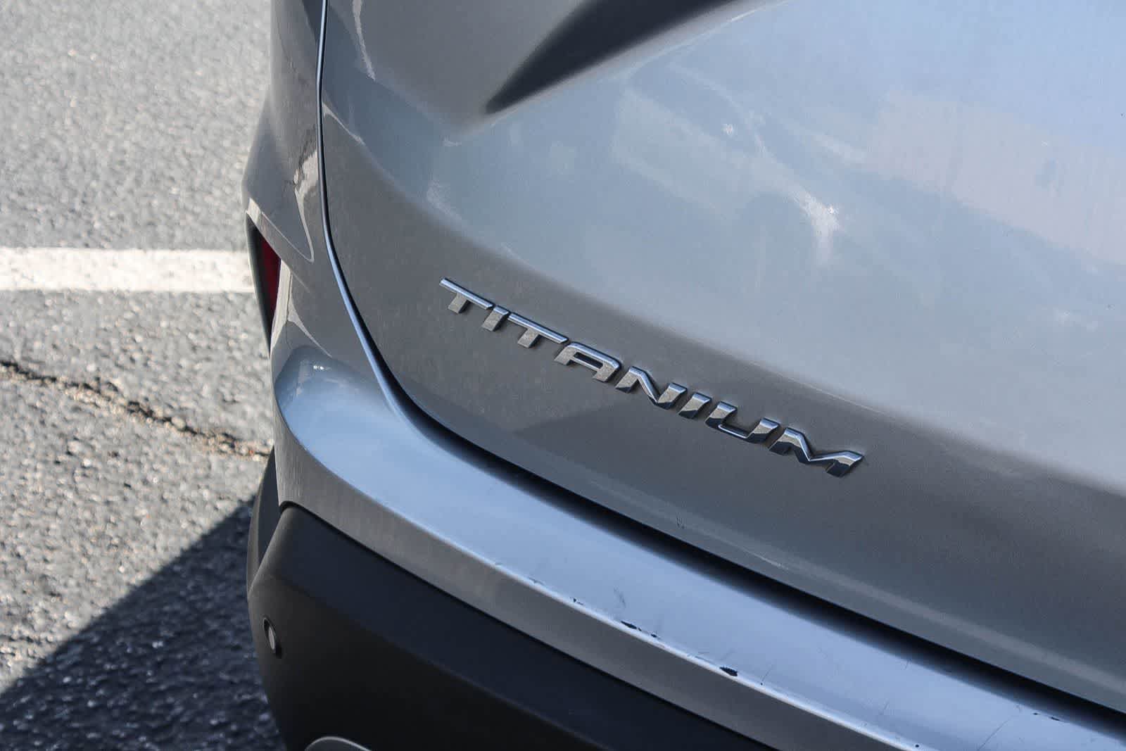 Used 2022 Ford Edge Titanium image 9