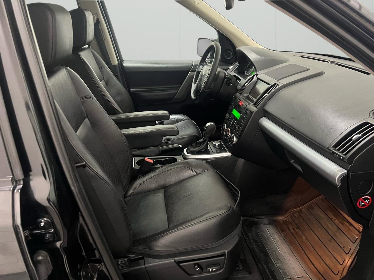 Used 2008 Land Rover LR2 HSE AWD/4WD image 17