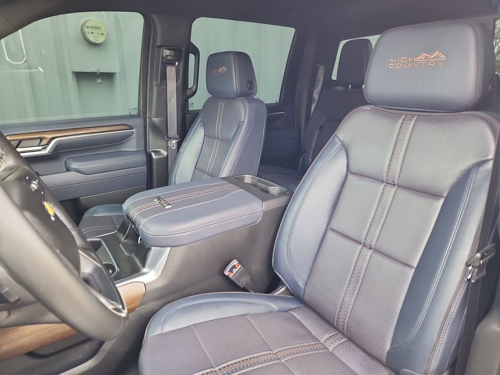 Used 2026 Chevrolet Silverado 3500 High Country w/ High Country Premium Package image 17