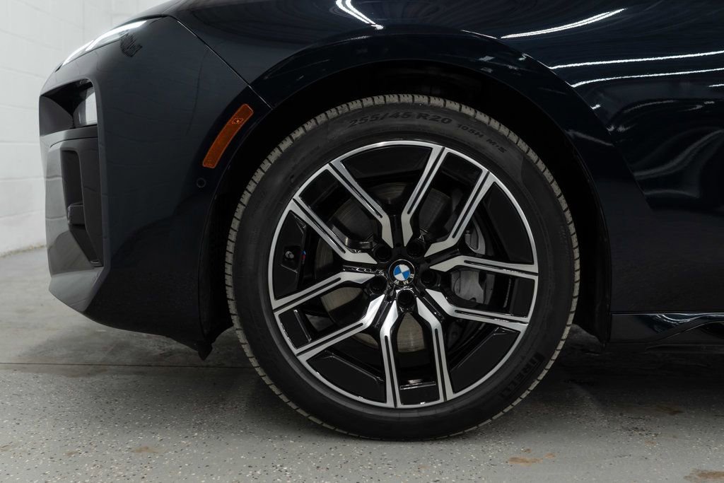 Used 2024 BMW 740i xDrive image 38