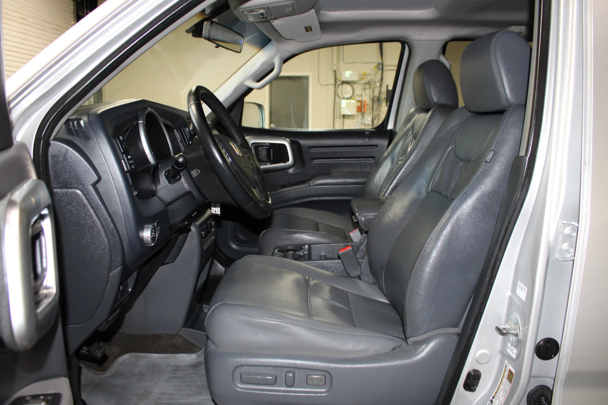 Used 2007 Honda Ridgeline RTL image 8