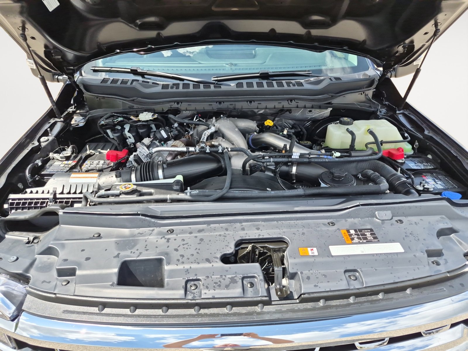 Used 2025 Ford F250 Lariat w/ Chrome Package image 30