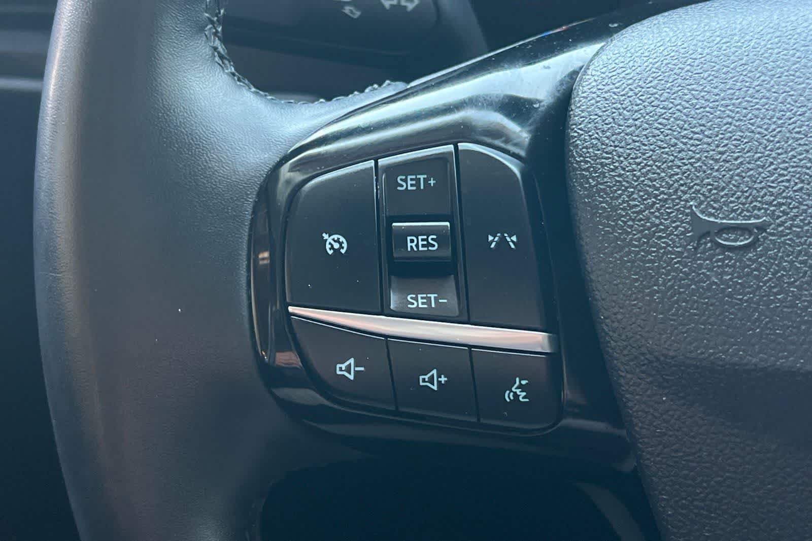 Used 2024 Ford Escape Active AWD/4WD image 29