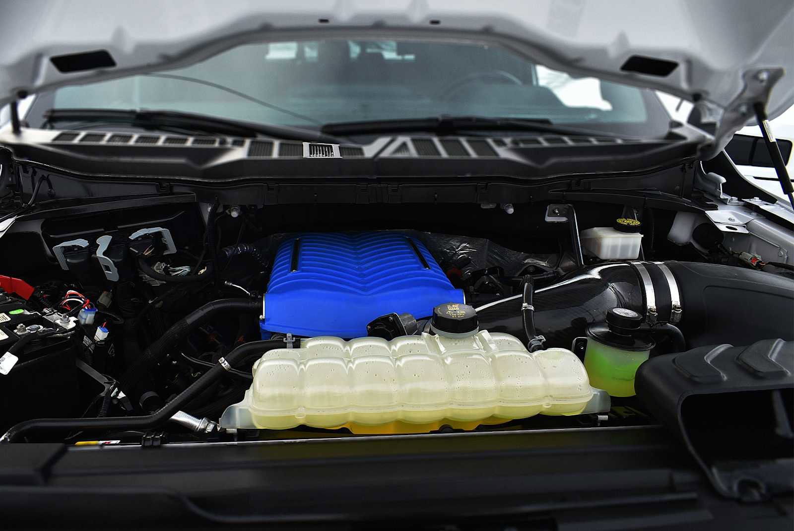 Used 2023 Ford F150 Lariat w/ Equipment Group 502A High image 39