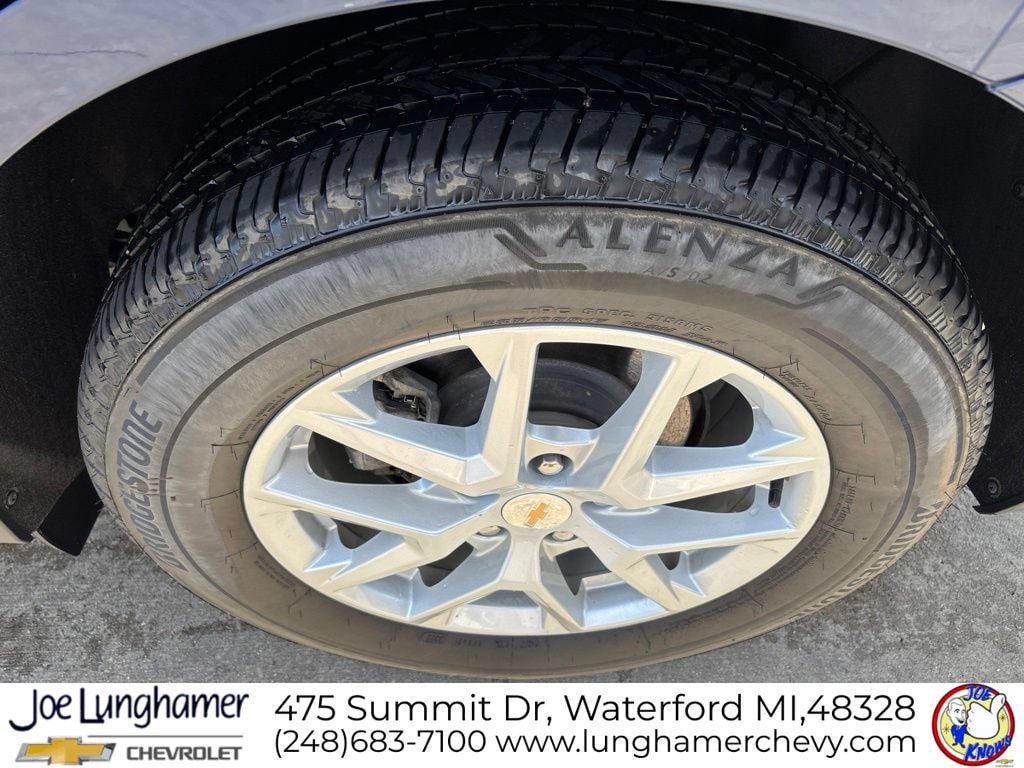 Used 2023 Chevrolet Equinox LT AWD/4WD image 11