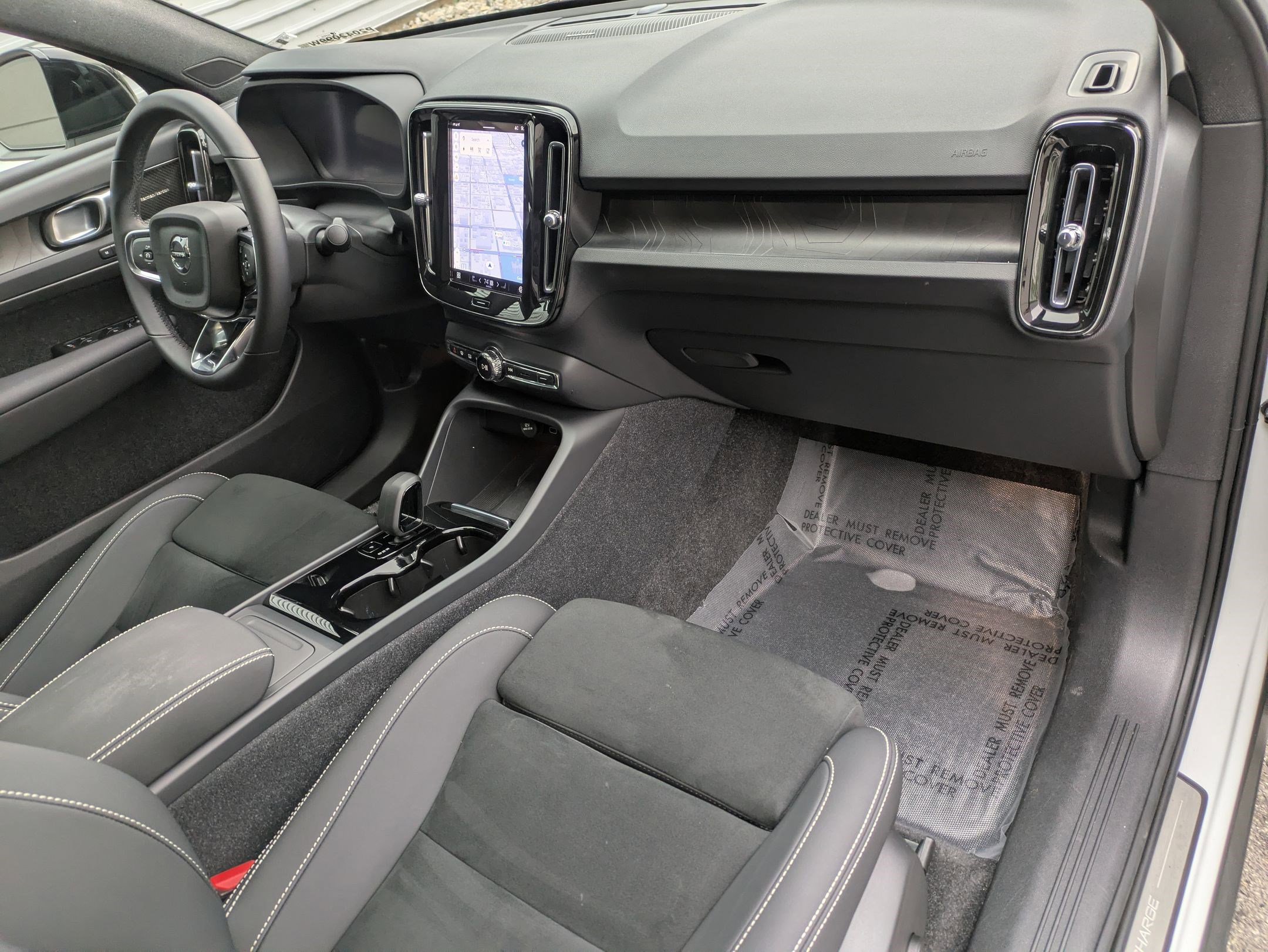 Certified 2023 Volvo C40 P8 Recharge Ultimate image 33