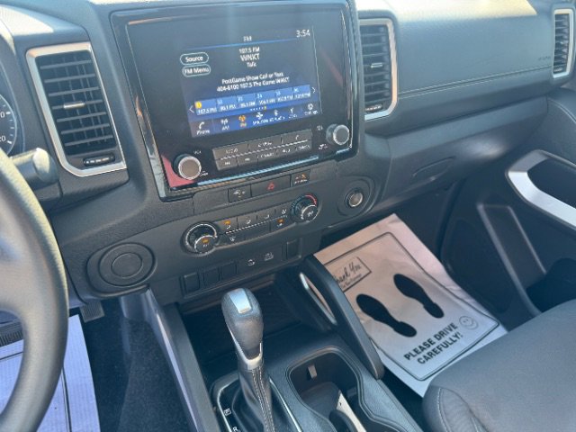Used 2023 Nissan Frontier SV RWD image 13