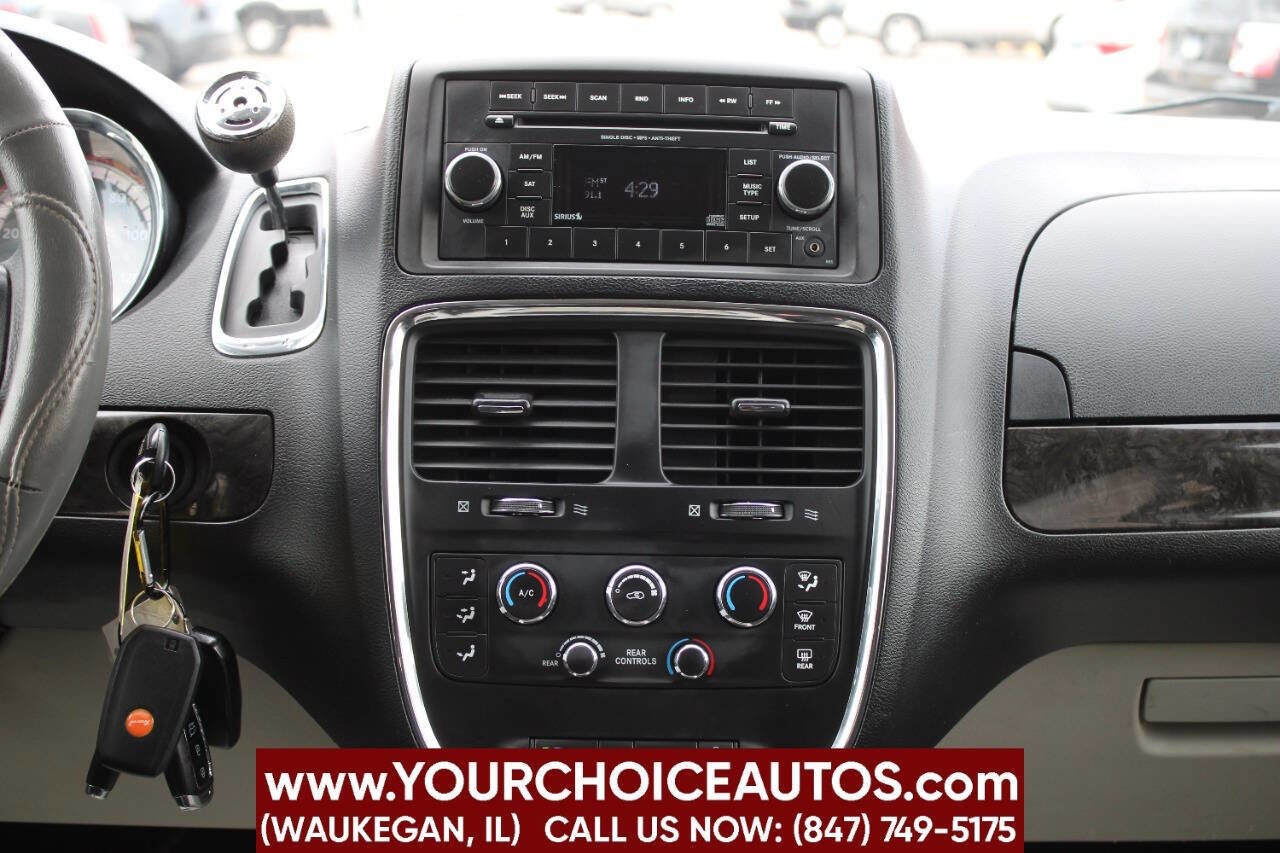 Used 2015 Dodge Grand Caravan SXT image 22