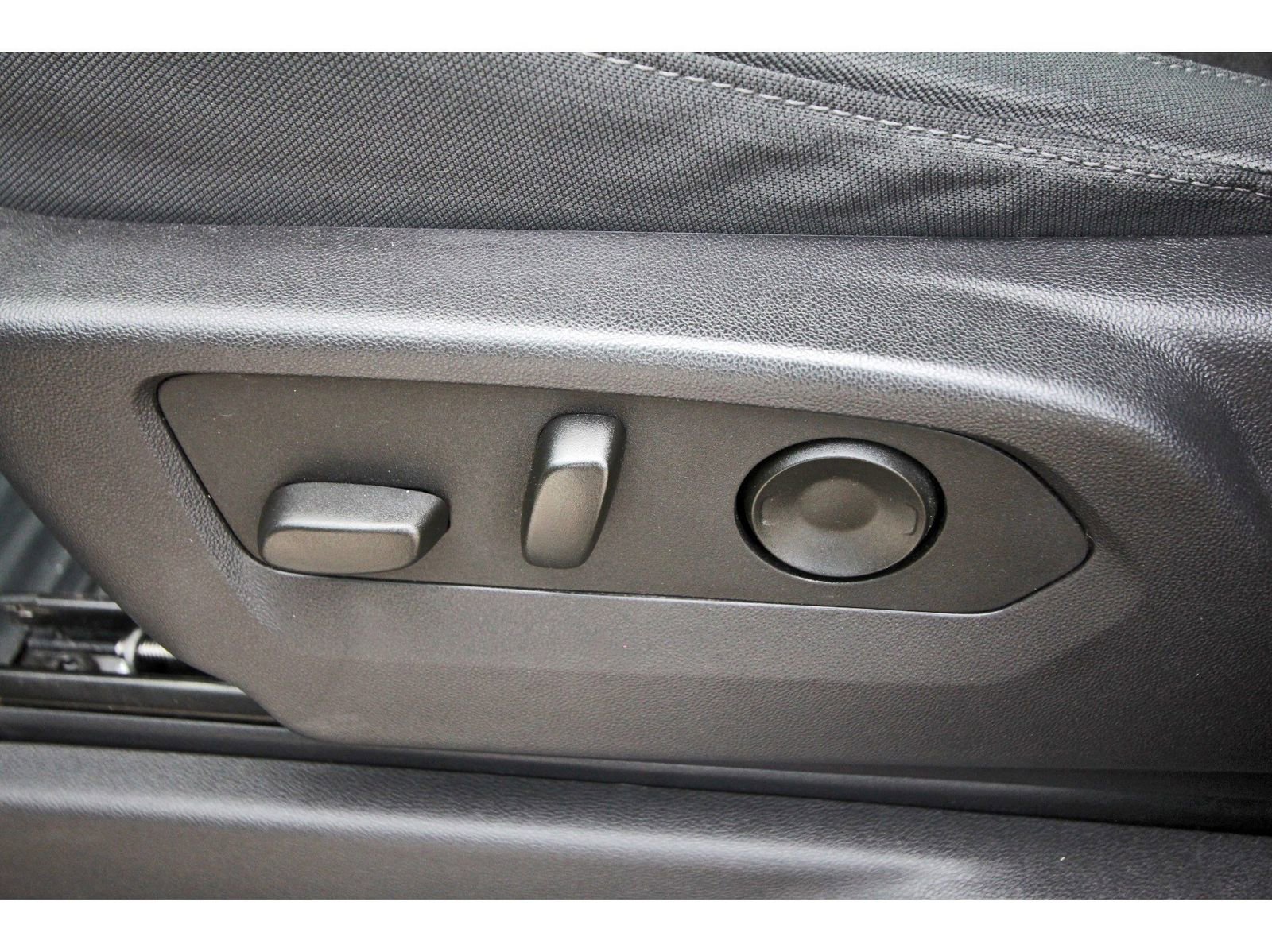 Used 2024 Chevrolet Silverado 1500 Custom image 29