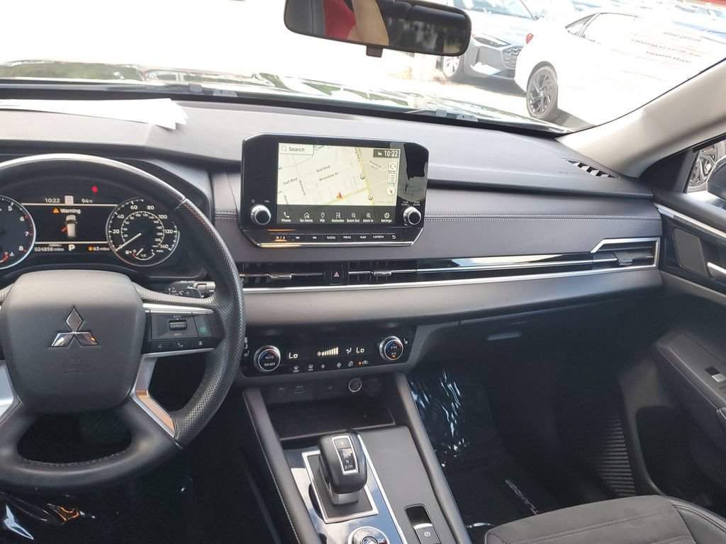 Used 2024 Mitsubishi Outlander SE FWD image 21