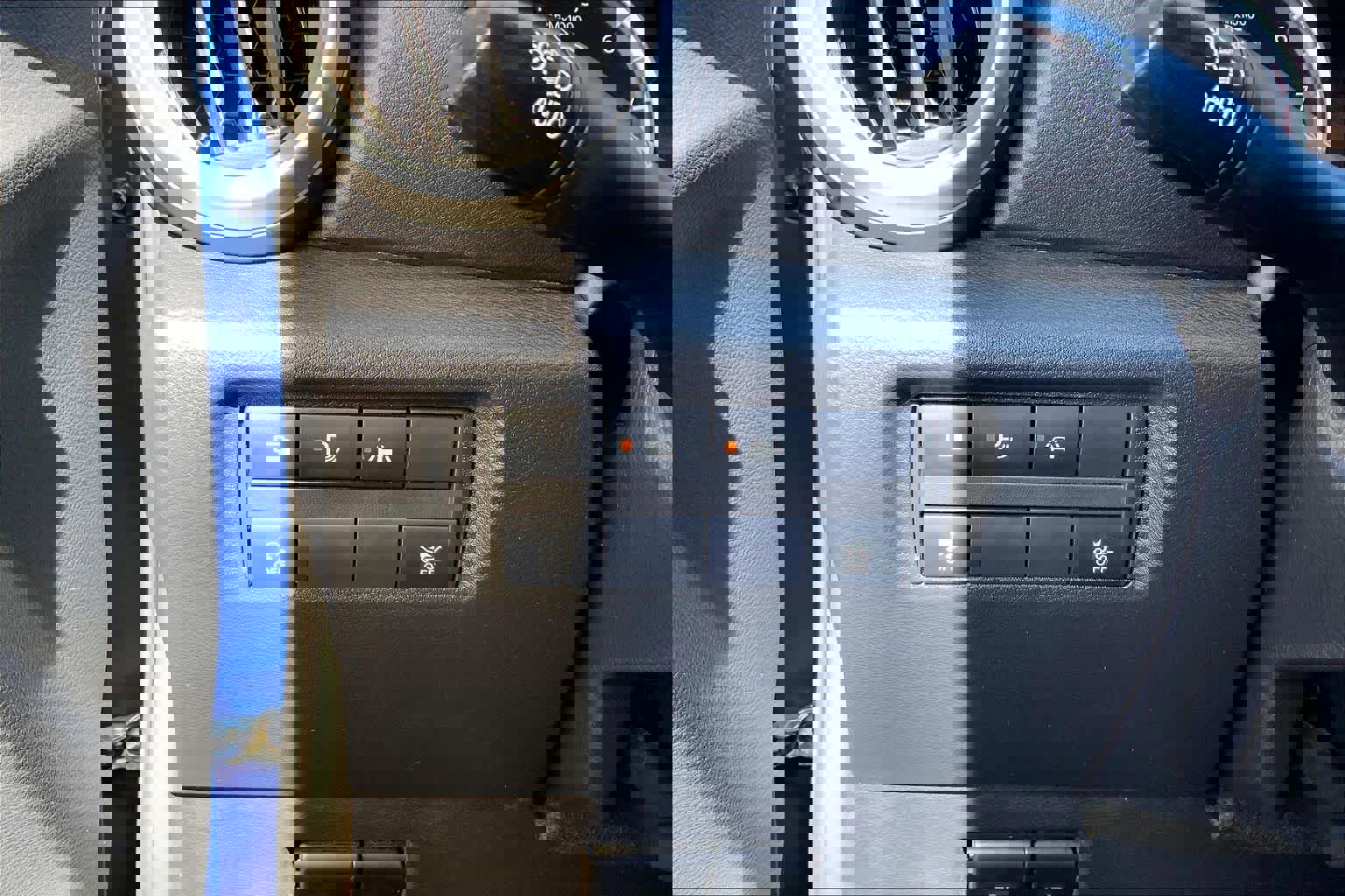 Used 2024 Nissan Versa S w/ Trunk Package FWD image 36