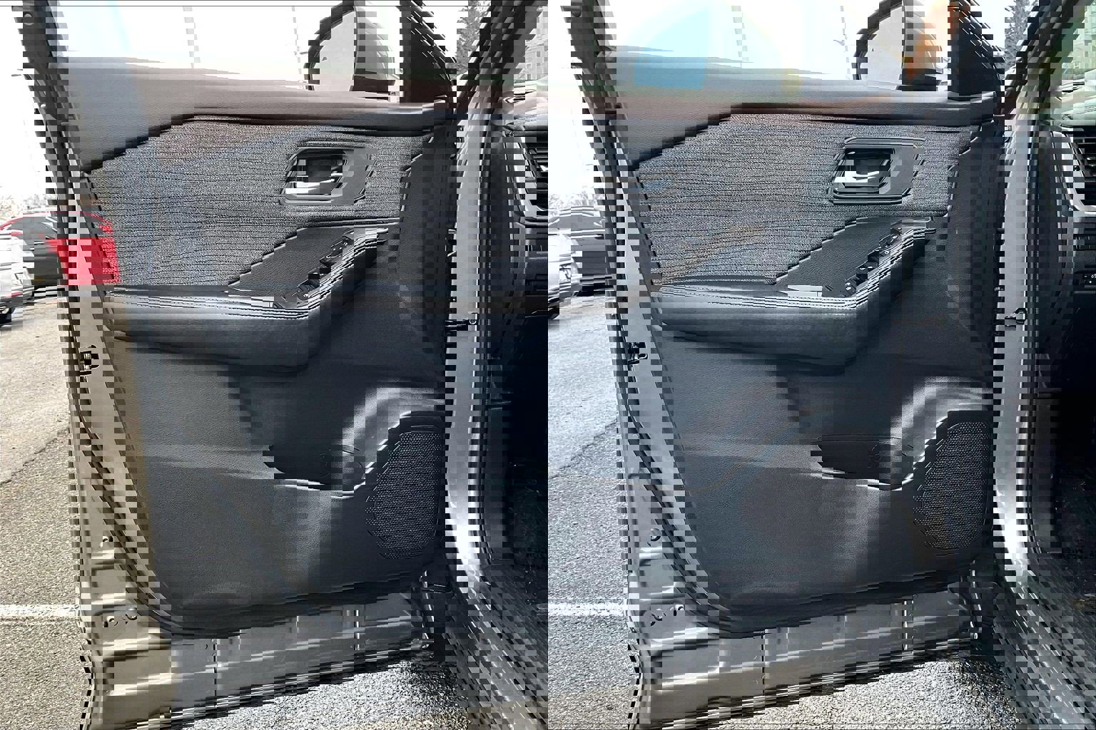 Used 2023 Nissan Rogue SV image 21