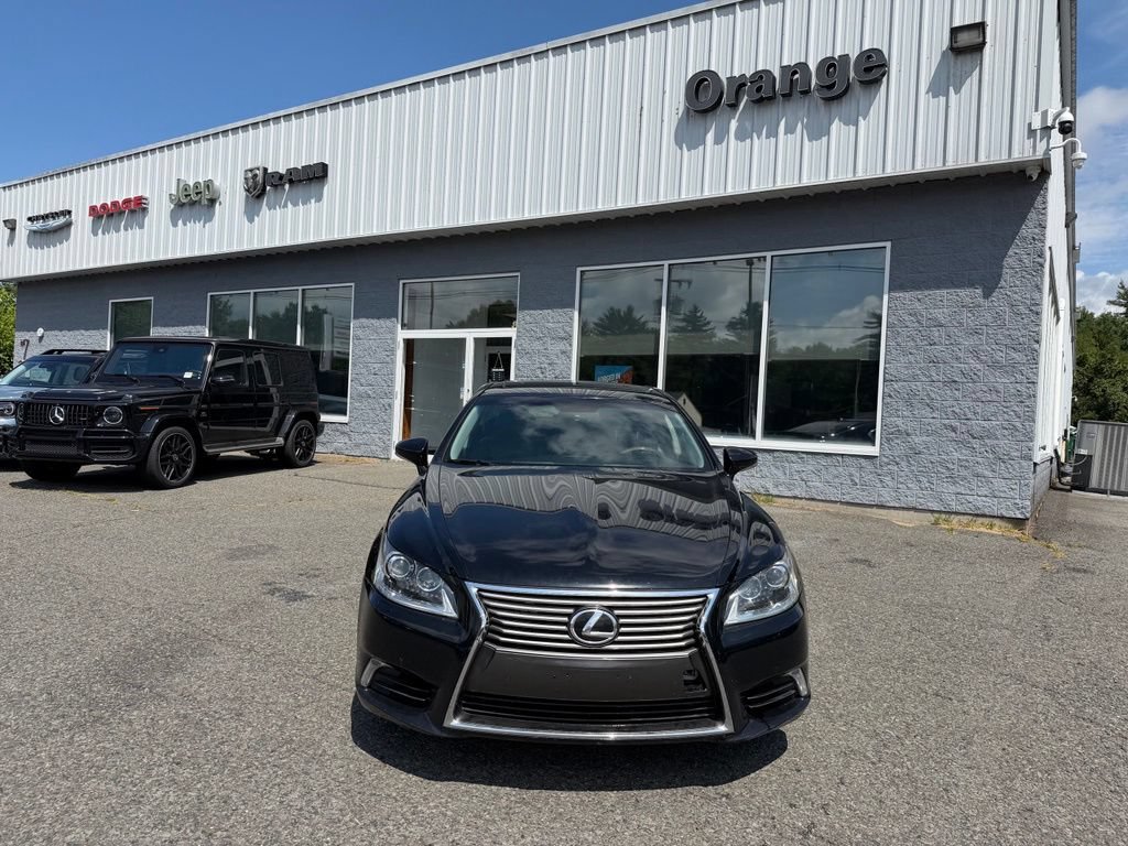 Used 2017 Lexus LS 460 AWD w/ Comfort Package image 11