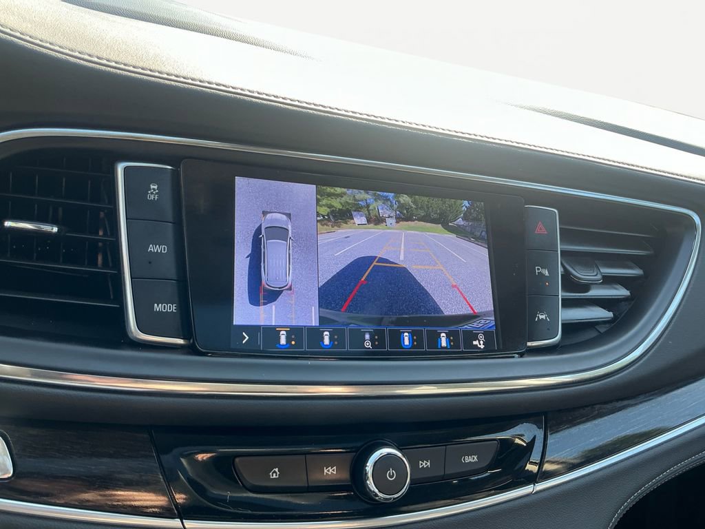Used 2021 Buick Enclave Avenir w/ Avenir Technology Package image 21