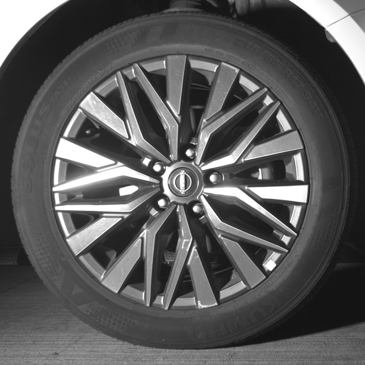 Used 2025 Nissan Altima 2.5 SV FWD image 13