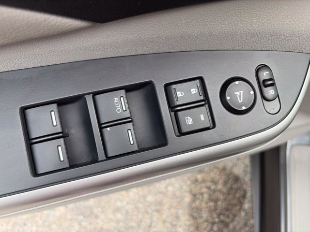 Used 2013 Honda CR-V EX-L image 24