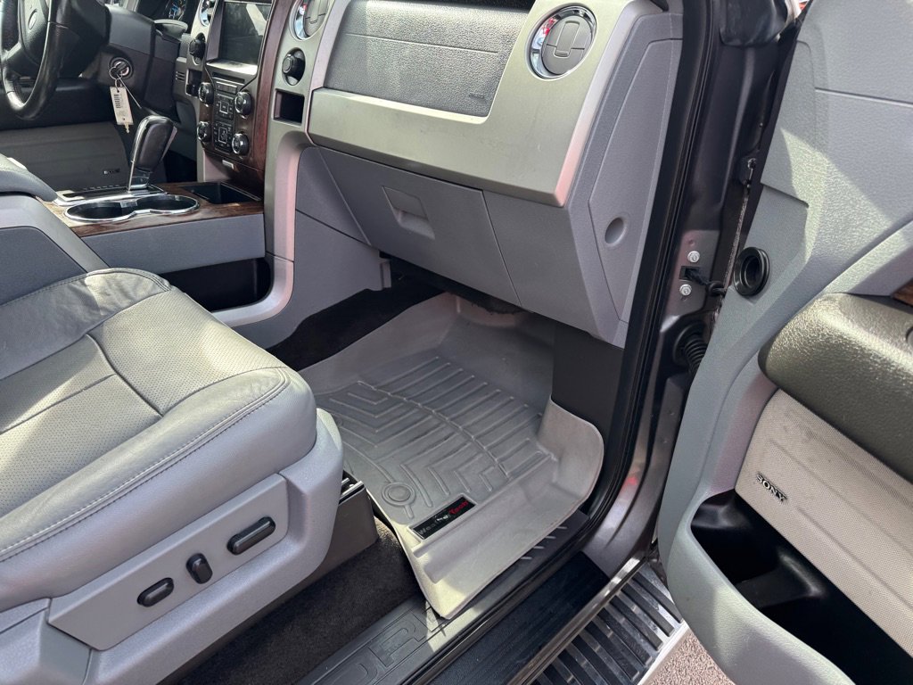 Used 2014 Ford F150 Lariat w/ Equipment Group 502A Luxury AWD/4WD image 19