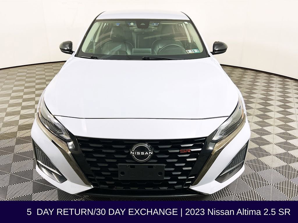 Used 2023 Nissan Altima 2.5 SR FWD image 3