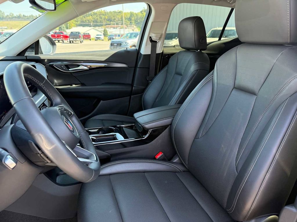 Used 2025 Buick Envision Preferred image 20