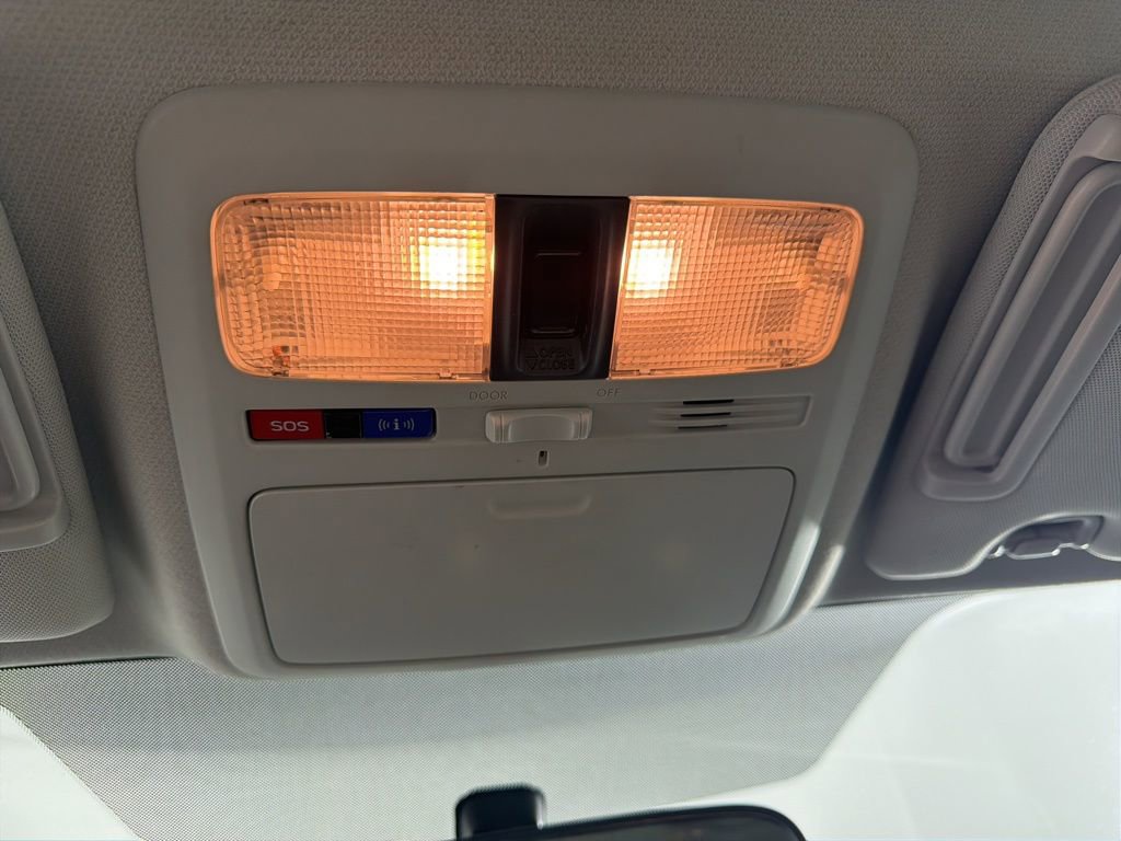 Used 2017 Subaru Forester 2.5i Premium w/ All-Weather Package image 19