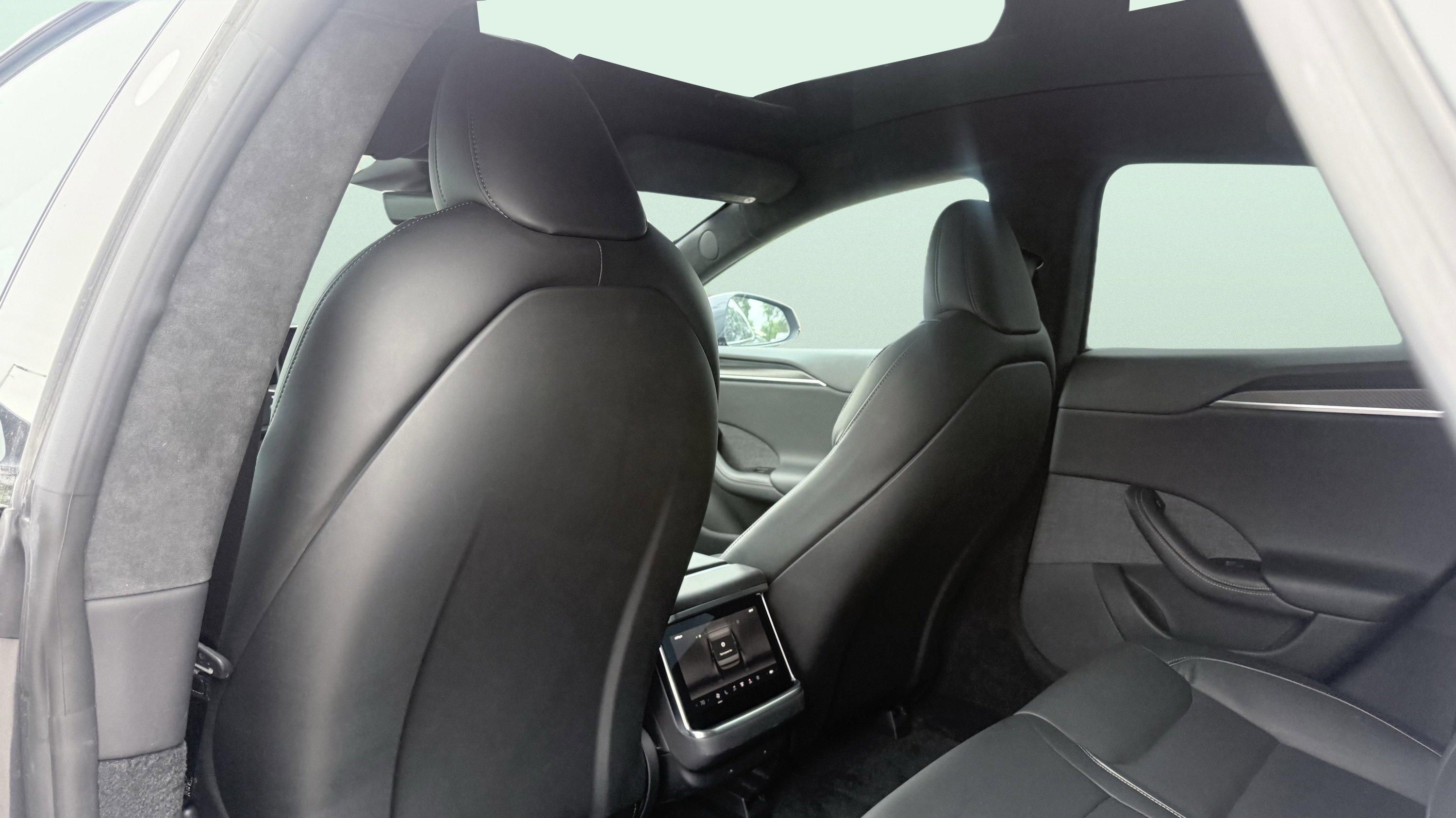 Used 2022 Tesla Model S Plaid AWD/4WD image 37
