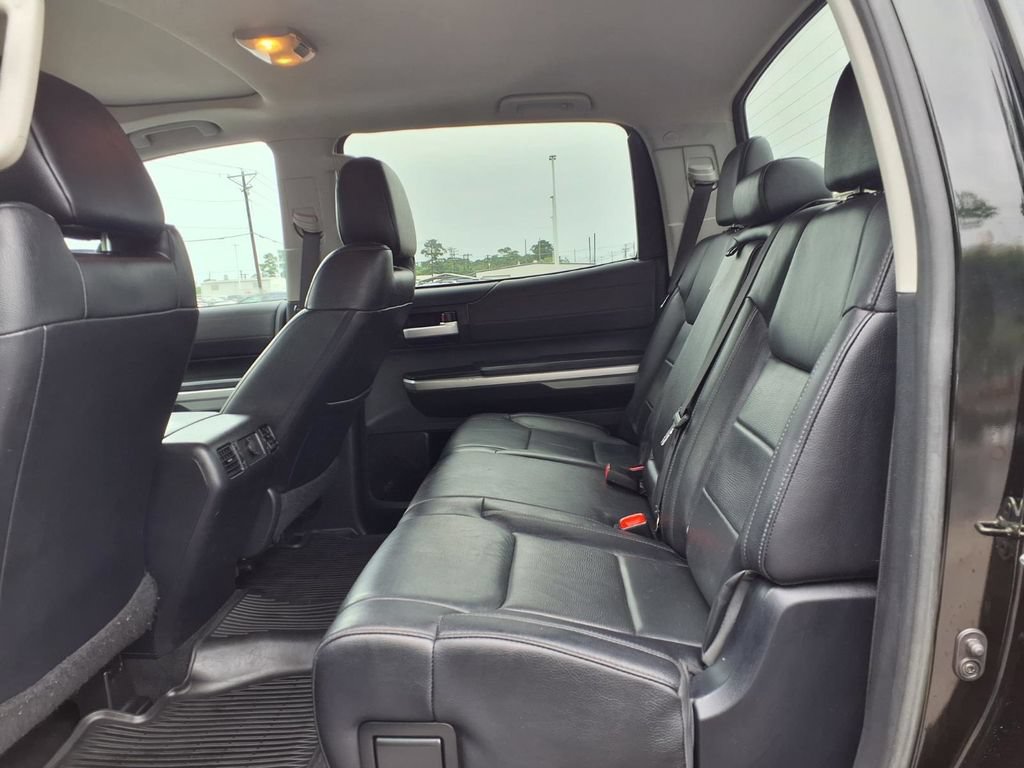 Used 2017 Toyota Tundra Limited w/ Limited Premium Package AWD/4WD image 17