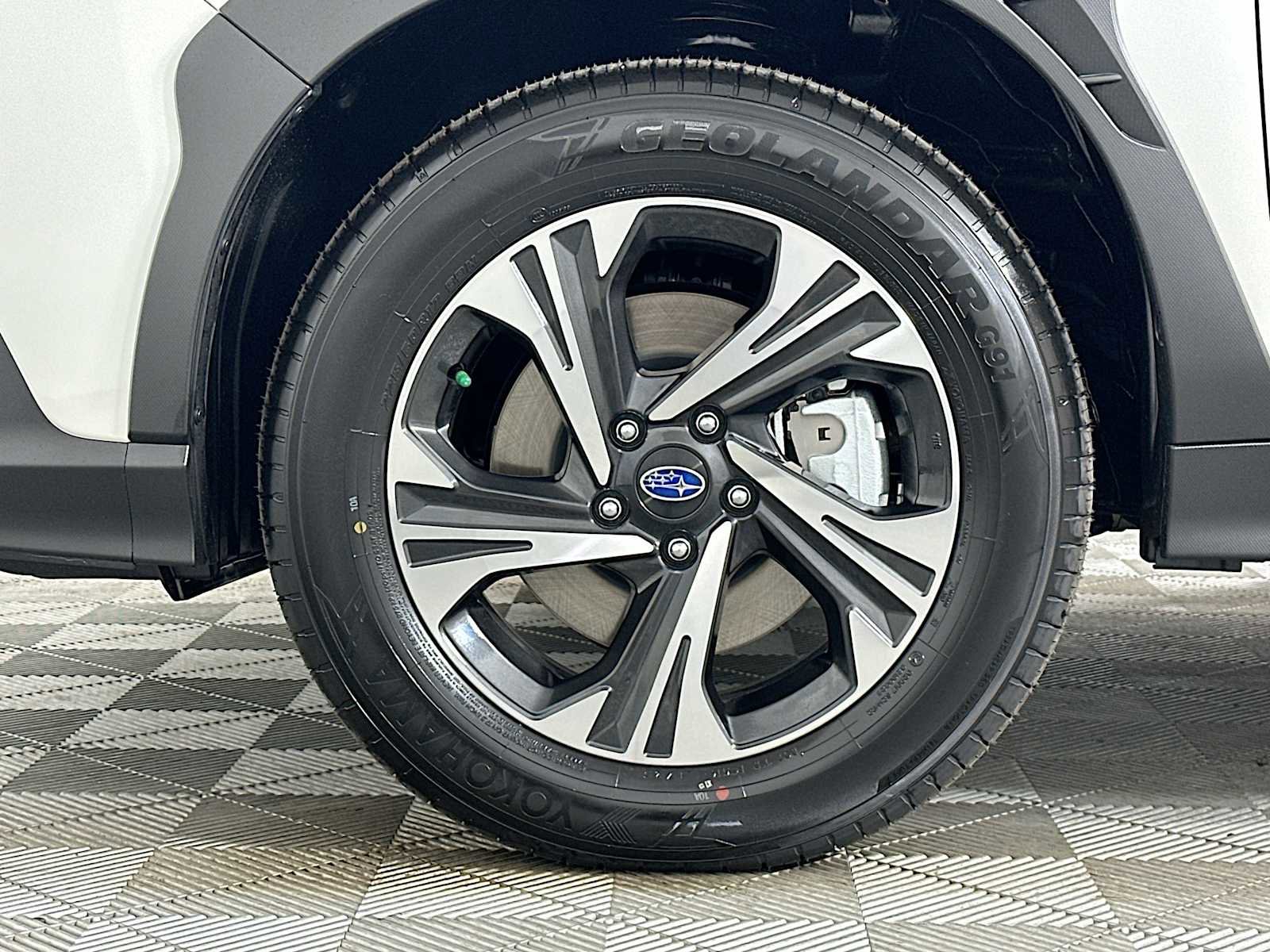 Certified 2025 Subaru Crosstrek 2.0i Premium image 28