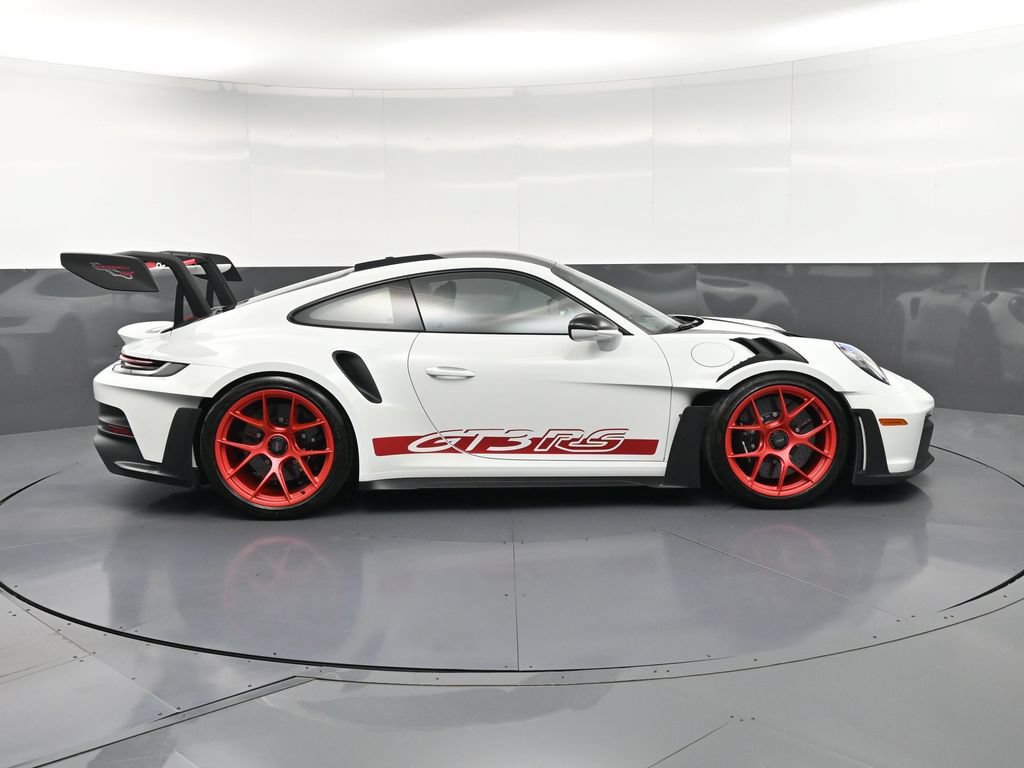 Certified 2024 Porsche 911 GT3 RS RWD image 9