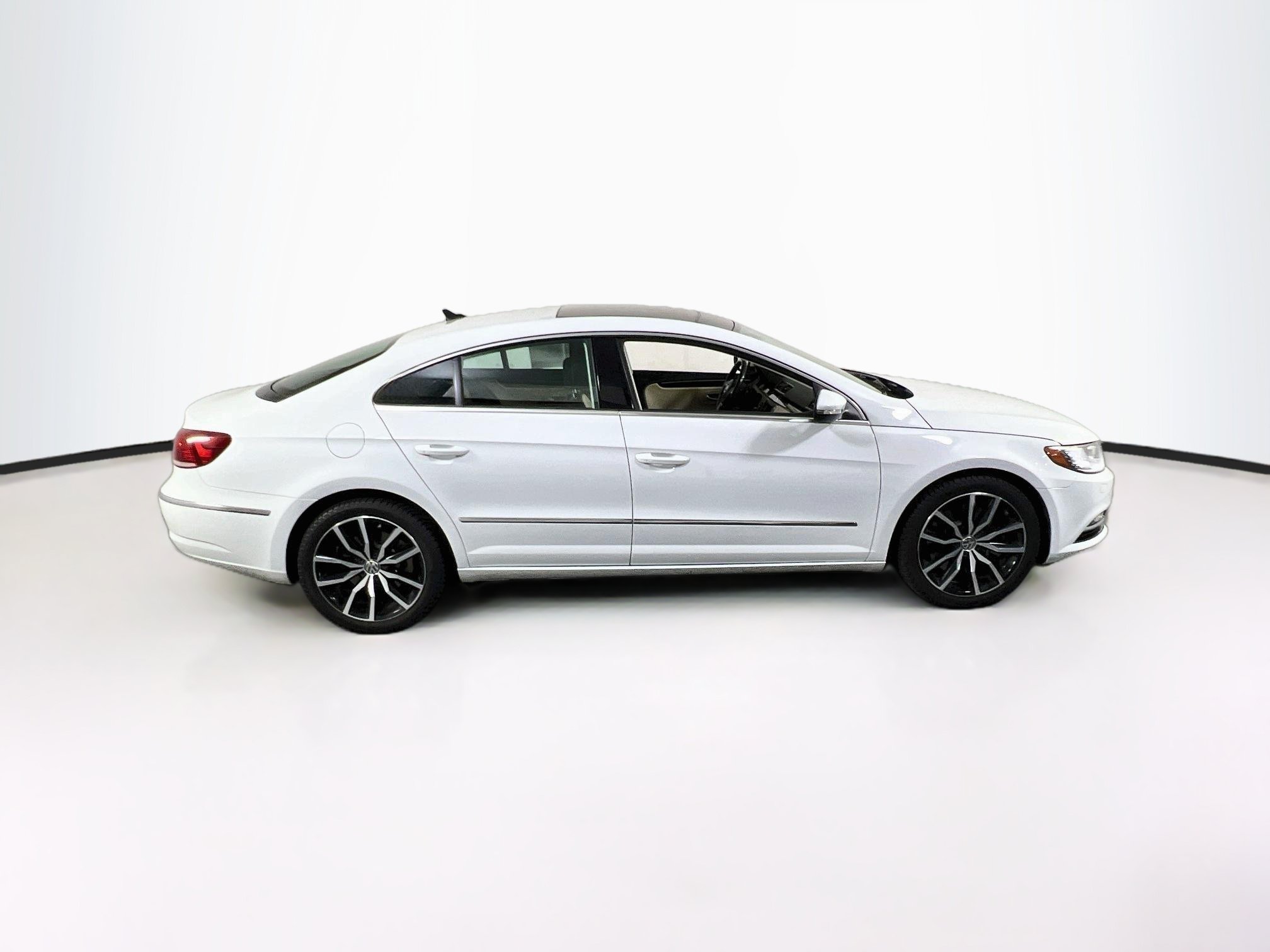 Used 2016 Volkswagen CC Executive AWD/4WD image 4
