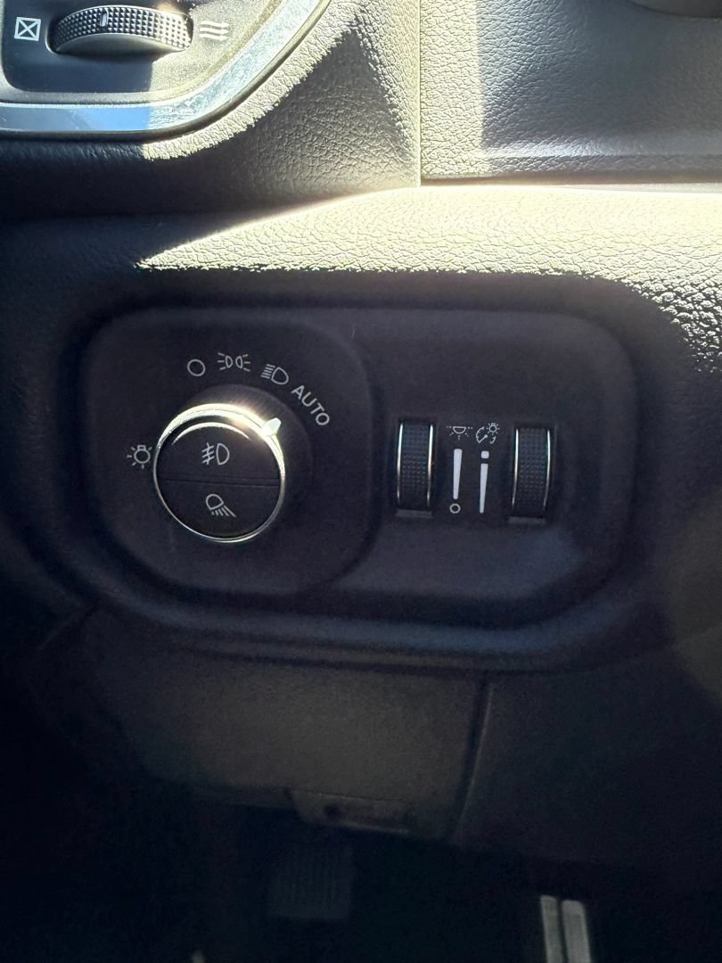 Used 2021 RAM 2500 Laramie AWD/4WD image 29