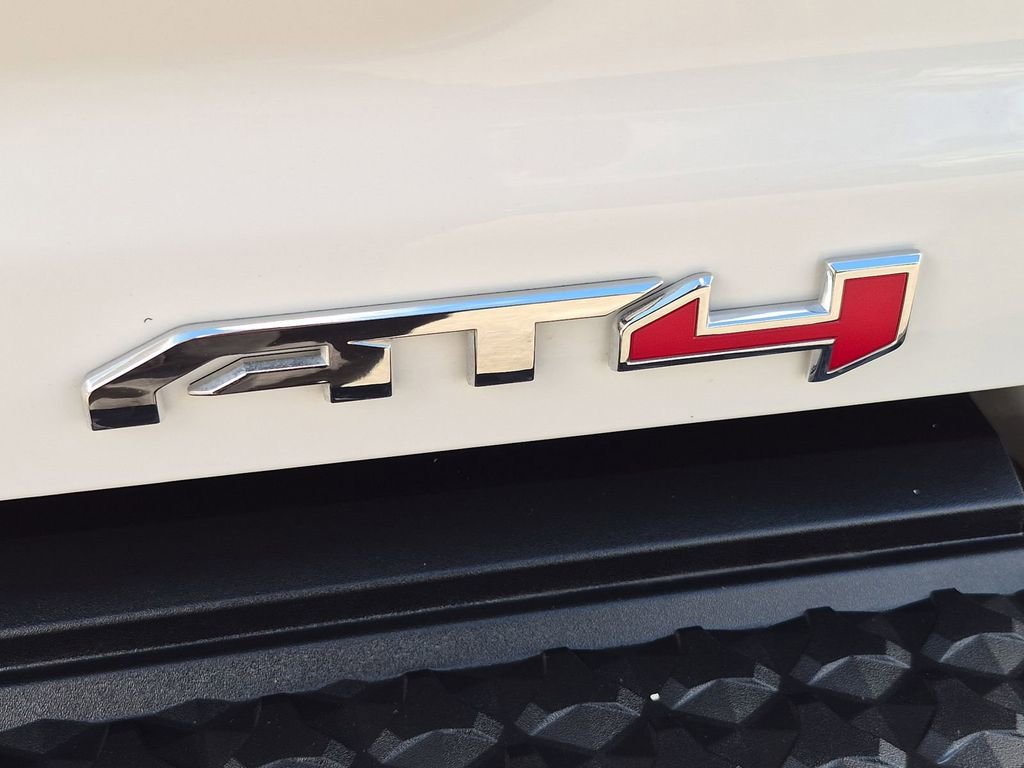 Used 2023 GMC Canyon AT4 w/ AT4 Premium Package AWD/4WD image 25