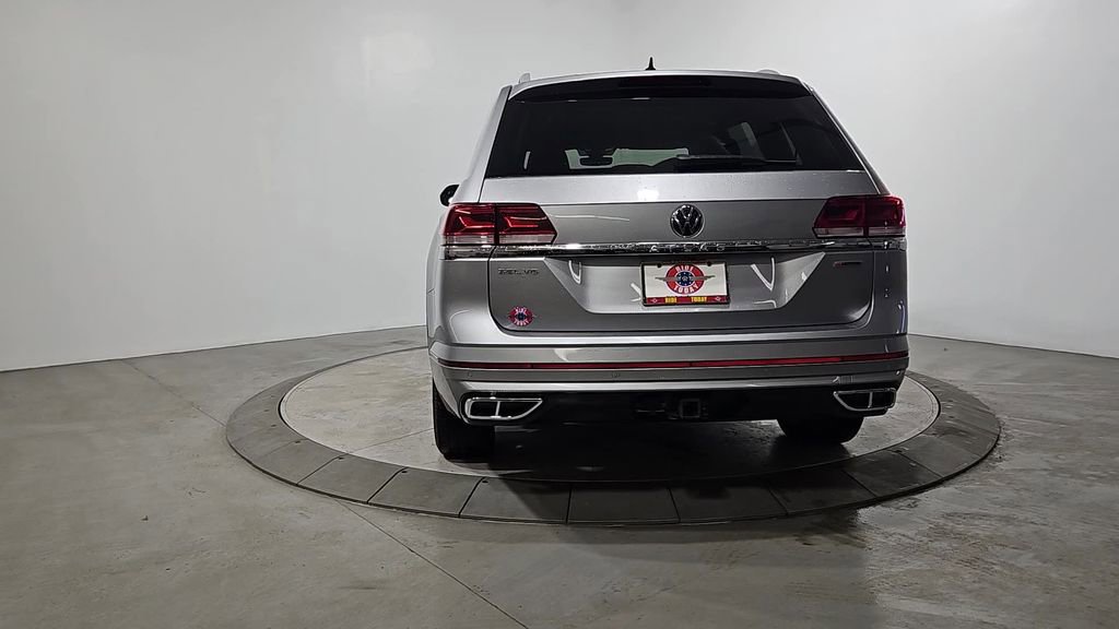 Used 2022 Volkswagen Atlas SEL R-Line AWD/4WD image 4