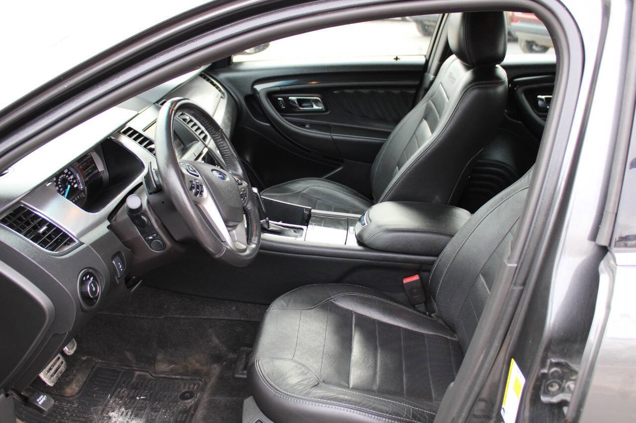 Used 2015 Ford Taurus SHO w/ Equipment Group 401A image 16