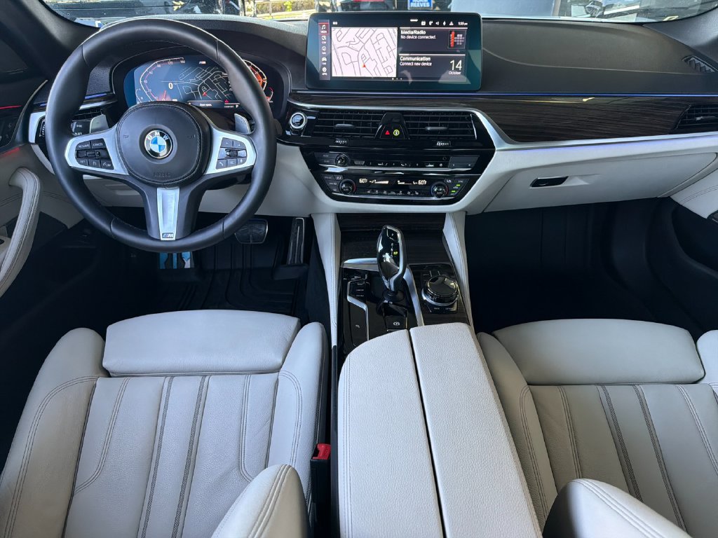 Used 2021 BMW 540i w/ Executive Package RWD image 13