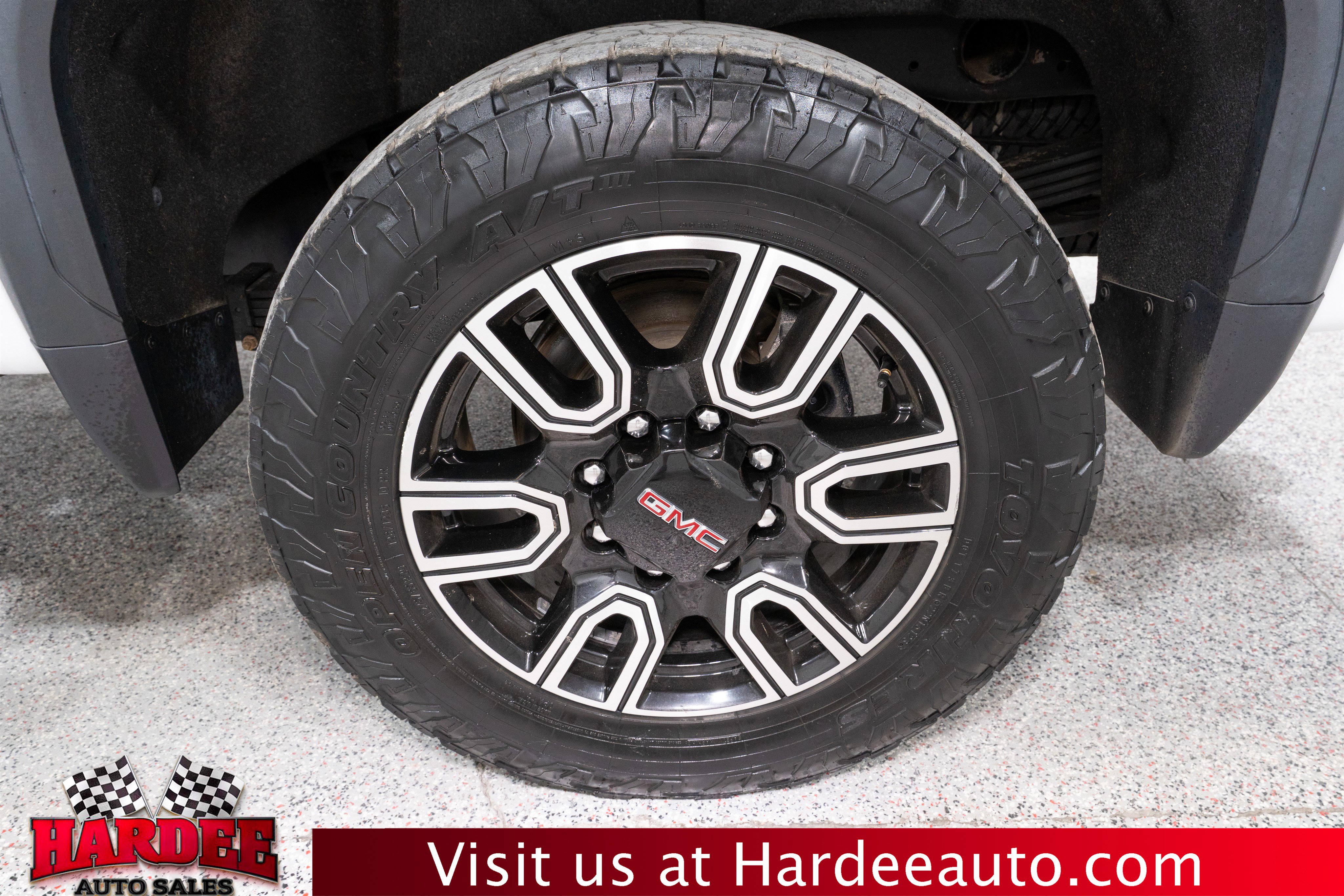 Used 2022 GMC Sierra 2500 AT4 w/ AT4 Preferred Package image 10