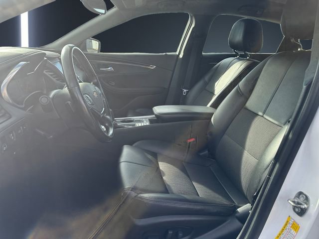 Used 2019 Chevrolet Impala LT w/ LT Convenience Package image 9