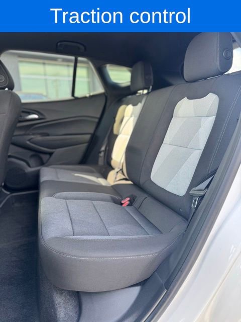 Used 2024 Chevrolet Trax RS w/ Driver Confidence Package image 23