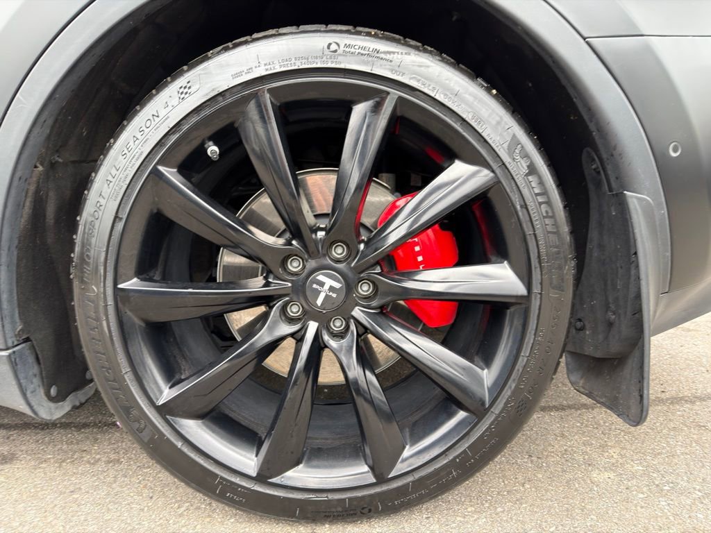 Used 2021 Tesla Model Y Performance image 11