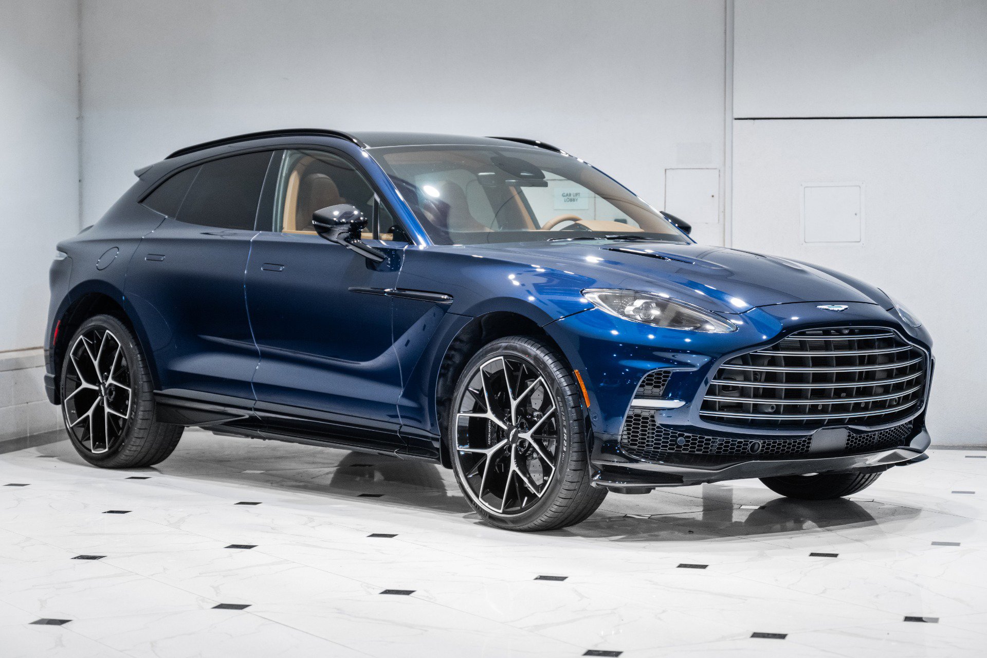 New 2026 Aston Martin DBX 707 image 1