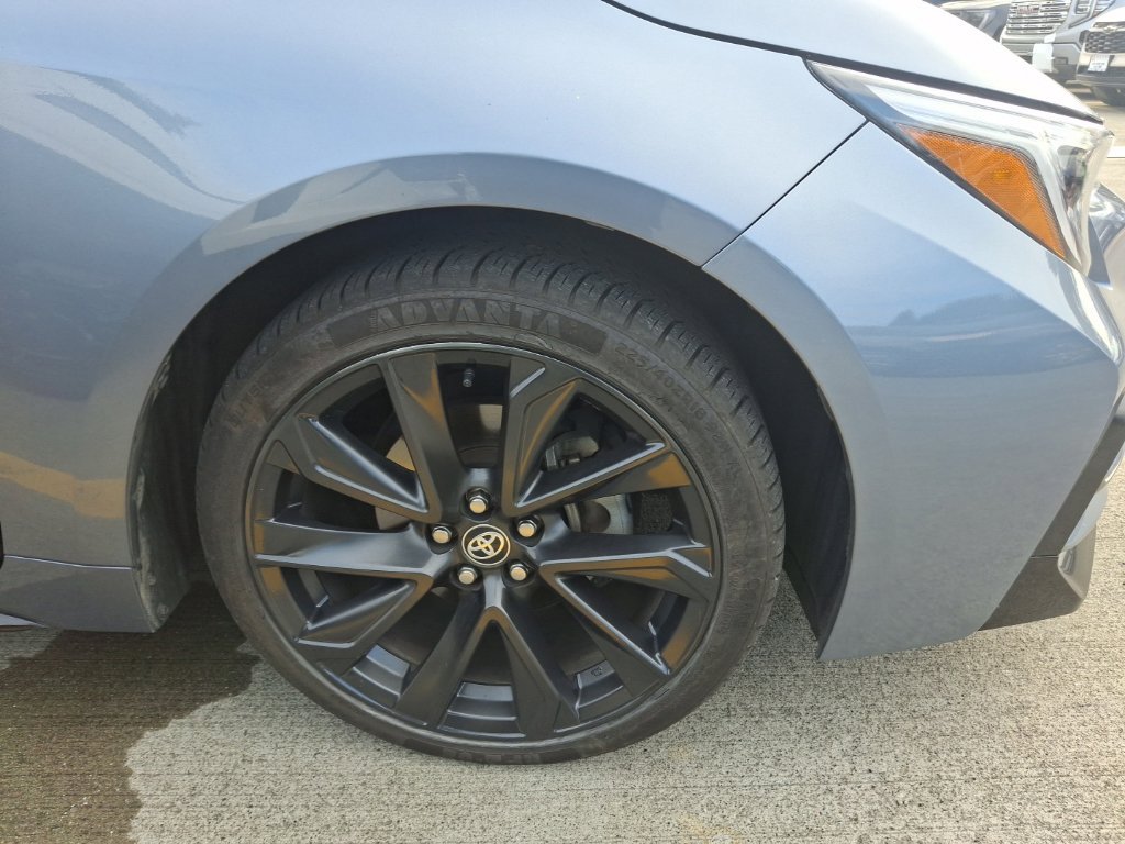 Used 2024 Toyota Corolla XSE FWD image 5