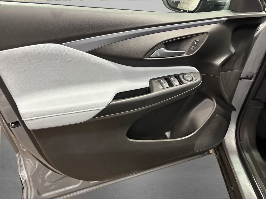 Used 2024 Buick Envista Preferred image 22