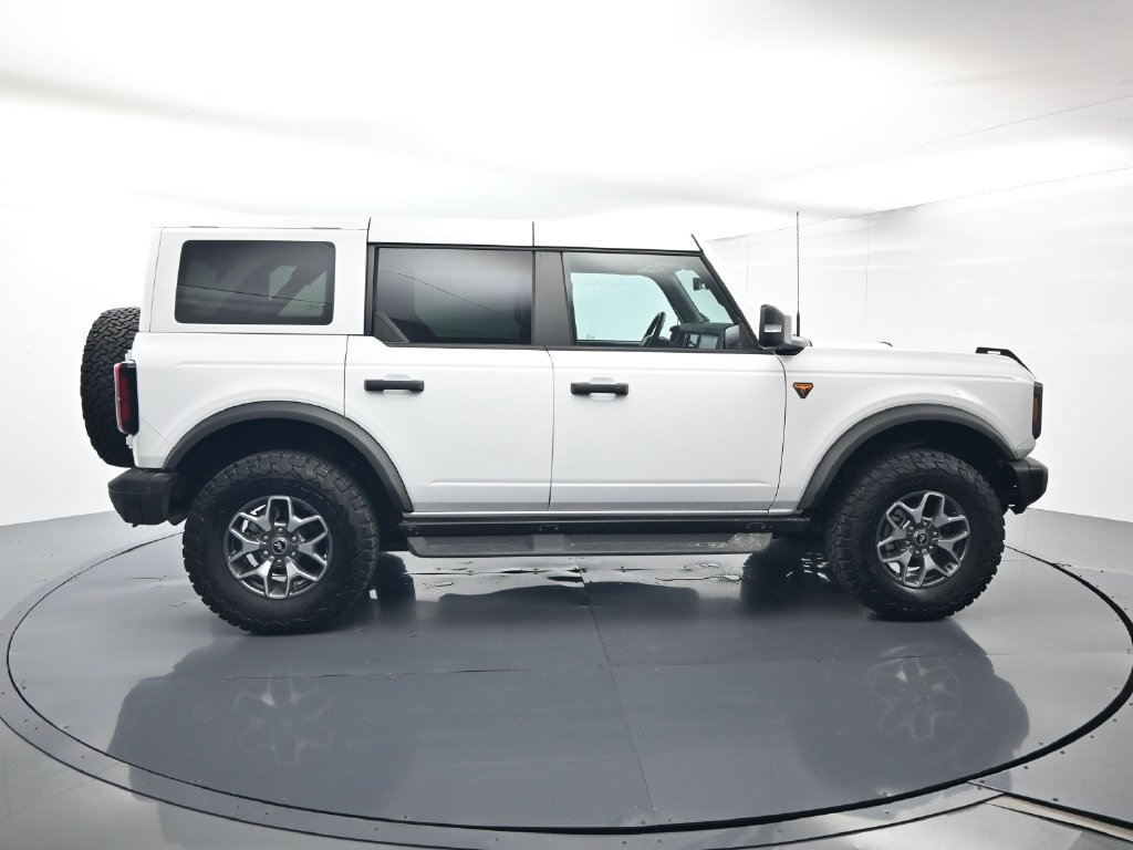 Used 2025 Ford Bronco Badlands AWD/4WD image 16