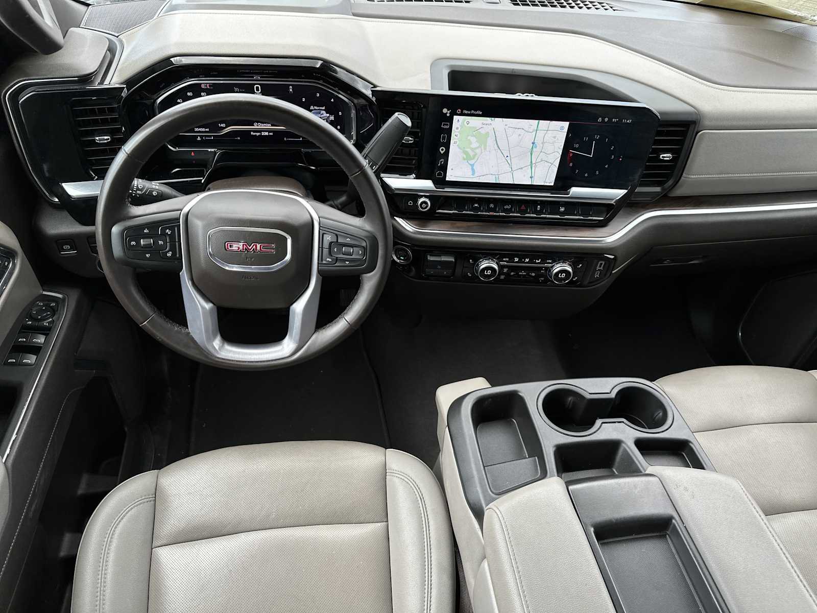 Used 2025 GMC Sierra 1500 SLT AWD/4WD image 14