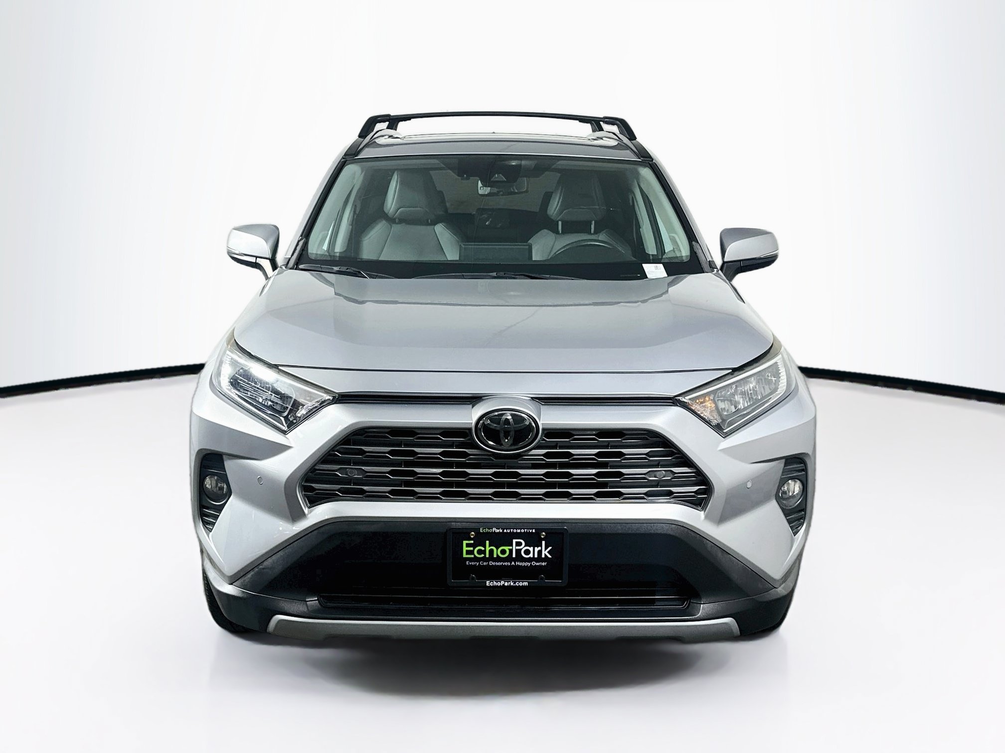 Used 2019 Toyota RAV4 Limited w/ Cold Weather Package FWD image 2