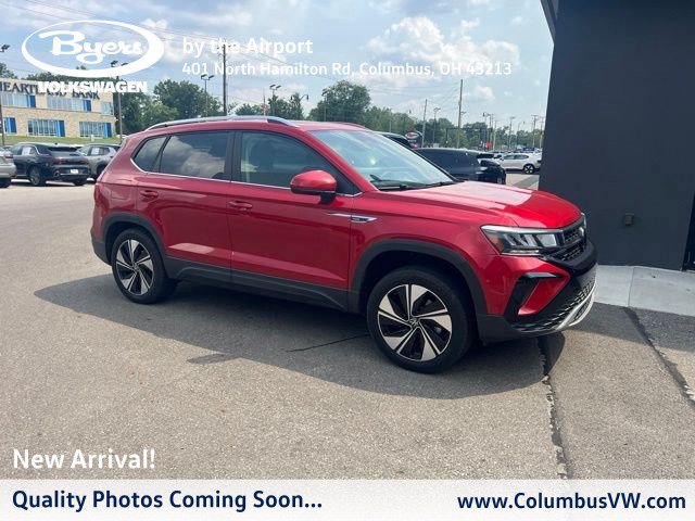 Used 2023 Volkswagen Taos SE w/ Panoramic Sunroof Package