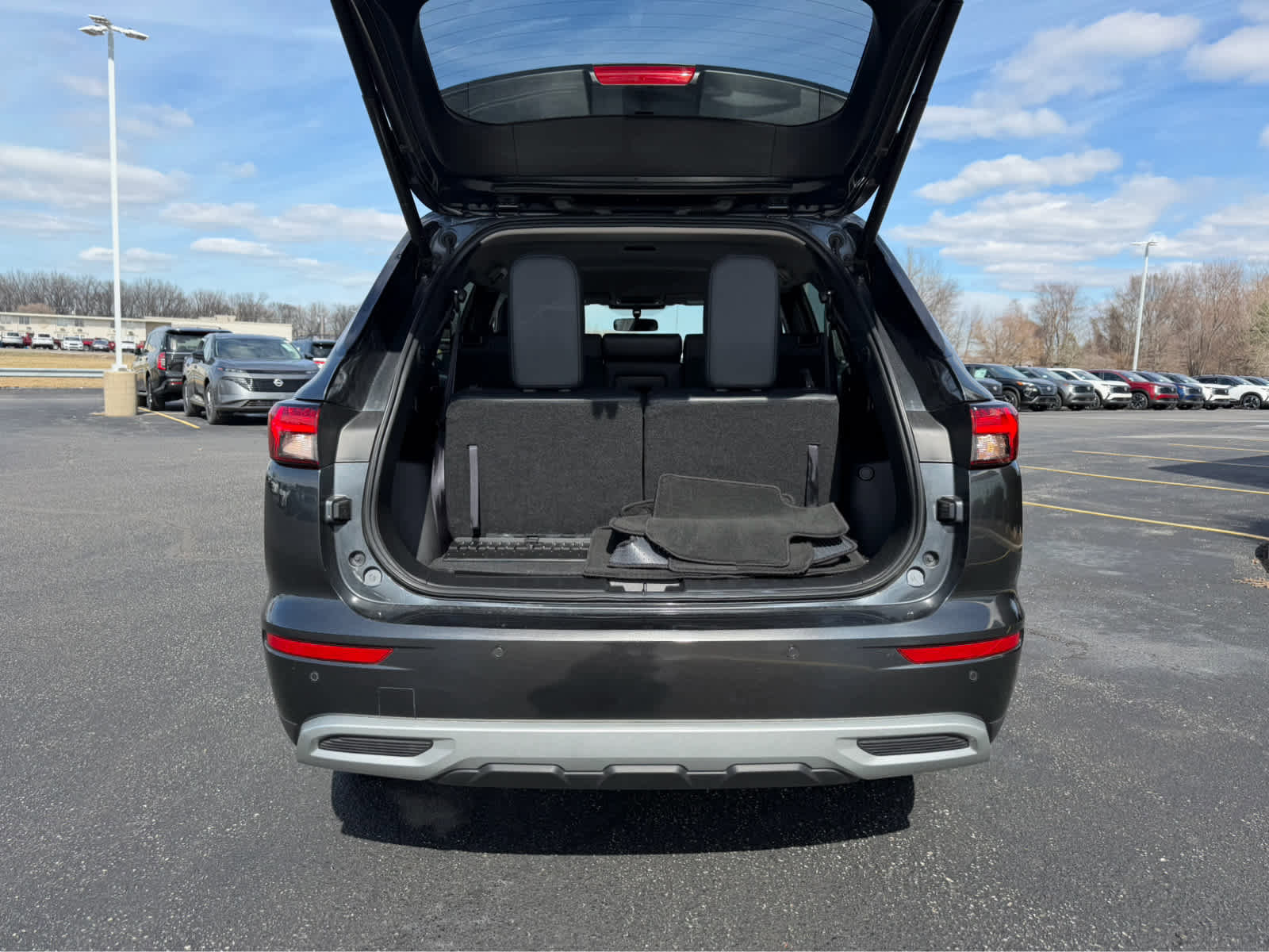 Used 2024 Mitsubishi Outlander SE AWD/4WD image 7