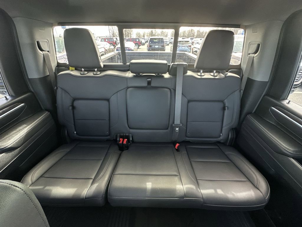 Used 2025 Chevrolet Silverado 2500 LTZ w/ LTZ Premium Package AWD/4WD image 21